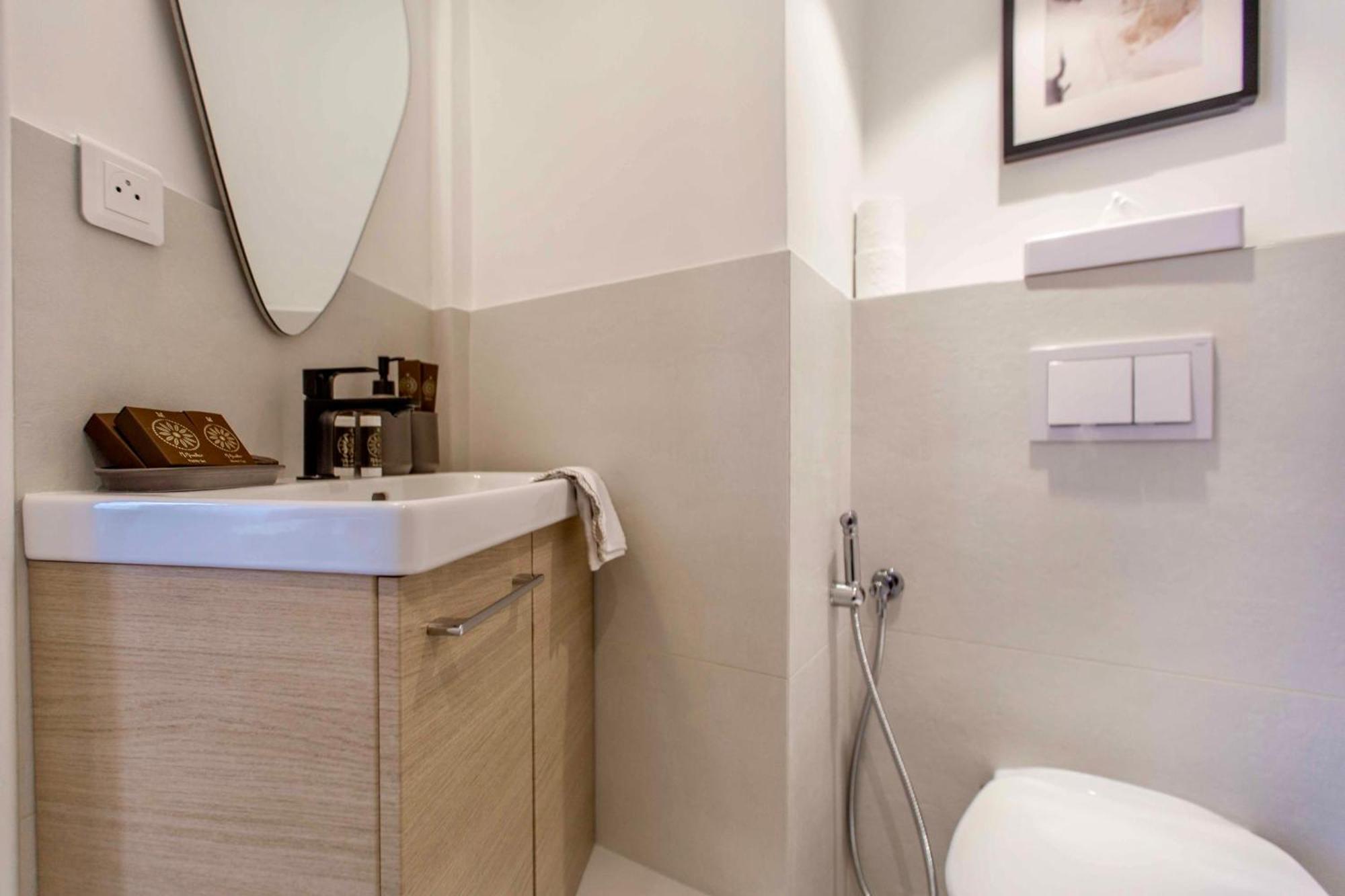 Suede Promenade Duplex Apartment At 1 Min From The Sea 2 Bathrooms Ницца Экстерьер фото